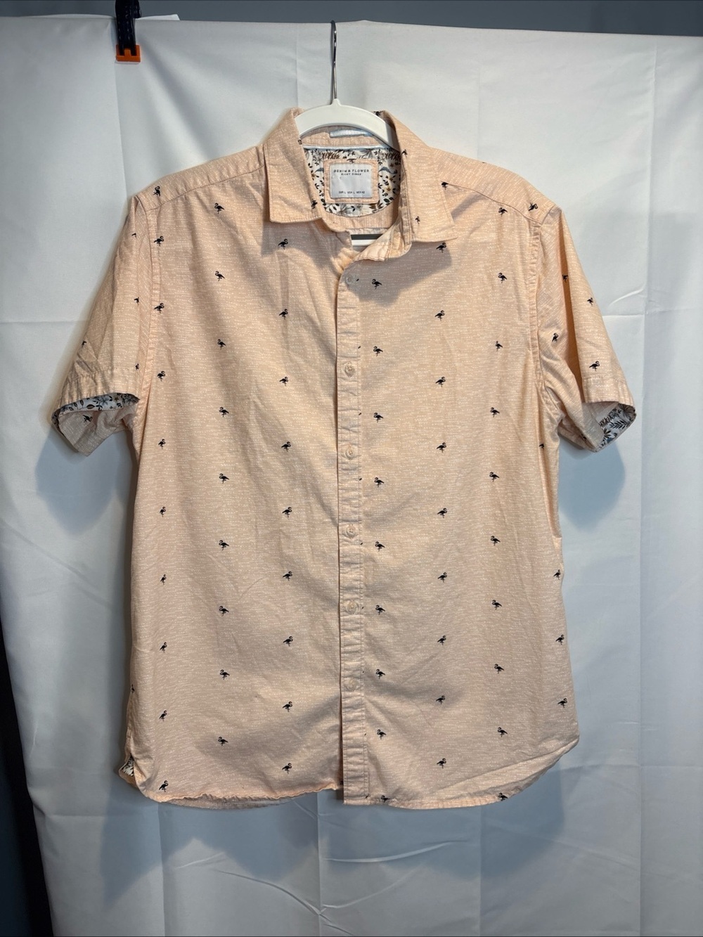 Denim & Flower Men's Peach Short-Sleeve Button-Down Shirt with Palm Motif